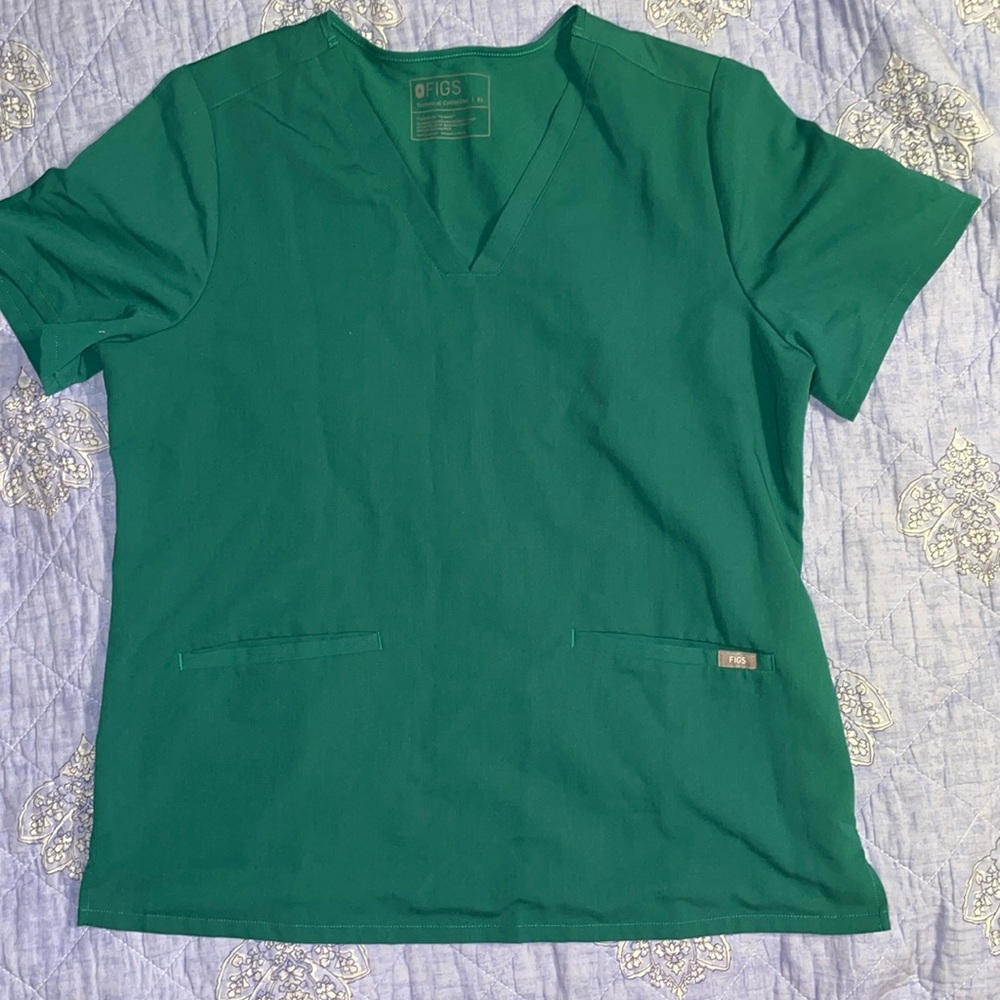 Figs Casma Three Pocket Scrub Top Forest Green Technical Collection XL
